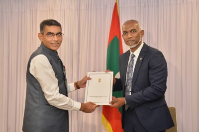 އިންޑިއާ މައްސަލަ ހައްލުކުރުމުގައި މަޝްވަރާ އިސްކުރަން ވިޔަފާރިވެރިންގެ ޖަމިއްޔާއިން ގޮވާލައިފި