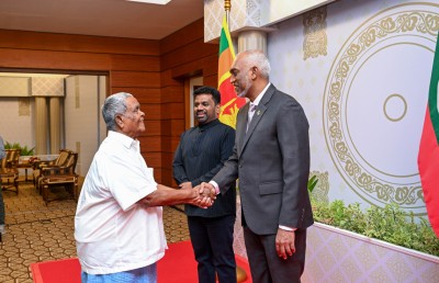 ޑޮލަރުގެ މައްސަލަ ހައްލުކުރަން ވެރިކަމުގެ ދައުރު ދަންމާލަންޖެހޭ: އުއްޗު