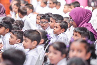 ދެވަނަ ޓާމްގައި ކިޔަވާ ދުވަސްތައް މަދުކޮށް، ބޮޑު ޗުއްޓީ މެއި އެކަކަށް