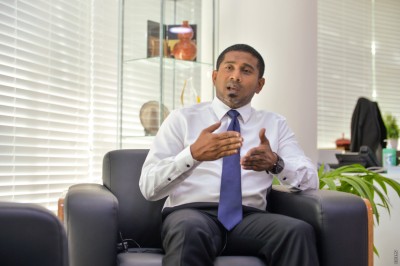 ޑިމޮކްރެޓުން، ރައީސް އަޒުލުކުރަން އުޅޭތީ މަހުލޫފު ނުރުހުންވެއްޖެ