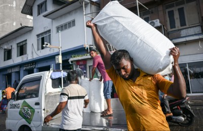 ބިދޭސީ މަސައްކަތްތެރިން މިދިޔަ އަހަރު 143 މިލިއަން ޑޮލަރު ބޭރުކުރި، 59 ޕަސެންޓުގެ އިތުރުވުމެއް