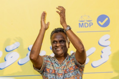 މިވަރަކުން ނުފުދޭ، މަޖިލީހުގެ ހުރިހާ ގޮނޑިއެއް ވެސް އެމްޑީޕީއަށް ދިނުން އެދެން: އާޒިމް