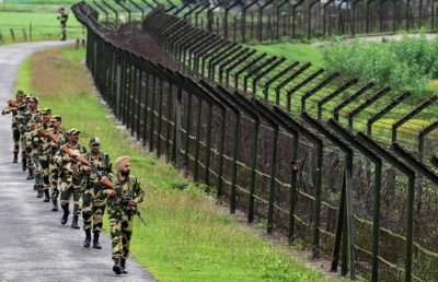 އެމެރިކާއިން ޓެރިފް ބޮޑުކުރުމާ ދިމާކޮށް އިންޑިއާއިން ބެލިސްޓިކް މިސައިލެއް ޓެސްޓުކޮށްފި