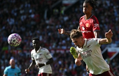 ޔުނައިޓެޑުގެ އާ ފޯވާޑުންނާ އެކު ވެސް އާސެނަލް އަތްދަށުވެއްޖެ