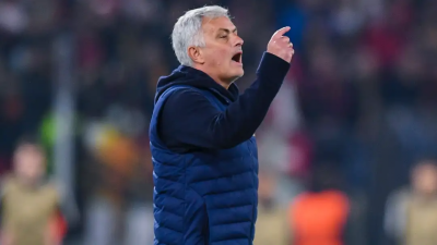 ރޯމާގެ ސަޕޯޓަރުން ދެކެނީ އަހަރެން މިއީ ހެރީ ޕޮޓާ ކަމަށް: މޮރީނިއޯ