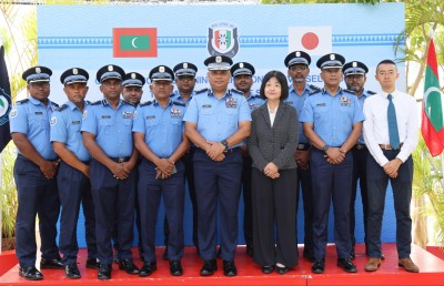 ޖަޕާނުން ދިވެހި ފުލުހުންނަށް ފަސް ލޯންޗް ހަދިޔާކޮށްފި