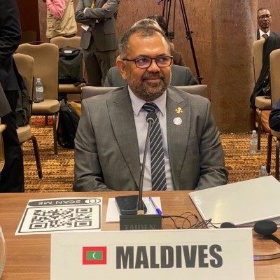 "ނާމް"މިހާރަށްވުރެ ބައިނަލްއަގްވާމީ ގޮތުން ބާރުވެރިކުރަން ޖެހޭ: ޒަމީރު