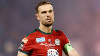 ޖޯޑަން ހެންޑަސަން އަޔެކްސްއަށް ސޮއިކޮށްފި