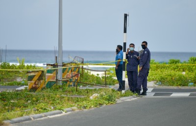 ގުރޫޕް ހަދައިގެން ކުށްކުރާ ތަންތަނުގައި ތިބޭ ފިރިހެން ކުދިން ގިނަވާތީ ފުލުހުންގެ މޮނީޓަރިން ވަރުގަދަކުރަނީ