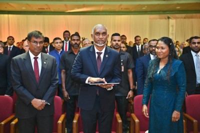 ޤަޟާއީ އަހަރު އިފްތިތާހްކޮށްދެއްވާ، މުވައްޒަފުންގެ އަގު ވަޒަންކޮށްފި