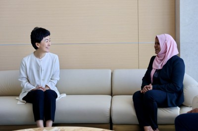 ޗައިނާގެ ވެރިކަން ކުރާ ޕާޓީގެ ބައިނަލްއަގުވާމީ ޑިޕާޓްމެންޓުގެ ވެރިއަކު ރާއްޖެއަށް