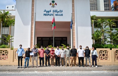 މީޑިއާތަކަށް ބޮޑެތި ފިޔަވަޅުތަކެއް އަޅާ ބިލު އަނބުރާ ގެންދަން އެމްޖޭއޭ އިން ގޮވާލައިފި