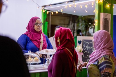 ހިޔަލަ ވީކެންޑް މާރުކޭޓް: ގޭގައި ތިބި އަންހެން ވިޔަފާރިވެރިންނަށް ރަނުގެ ފުރުސަތެއް!