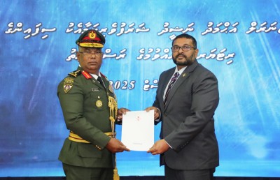 37 އަހަރުގެ ހިދުމަތަށް ފަހު ބްރިގޭޑިއާ ޖެނެރަލް ނަޝީދު ރިޓަޔާކުރައްވައިފި