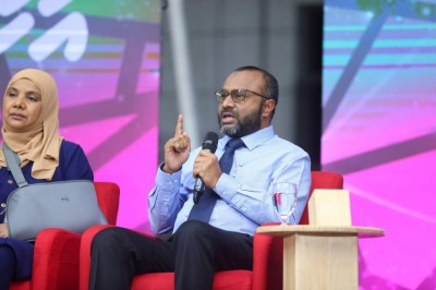 ހައްޖުގެ އަގު ހެޔޮ ކުރަން މަސައްކަތްކުރޭ، ދެ އަހަރެއް ތެރޭ ބަދަލު ފެންނާނެ: ޝަހީމް