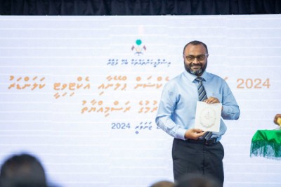 ވެރިކަމުން ދުރުވުމަށްފަހު ވެސް ޞާލިހު މަސައްކަތް ކުރައްވަނީ އިސްލާމްދީން ބަލިކަށިކުރަން: ޝަހީމް