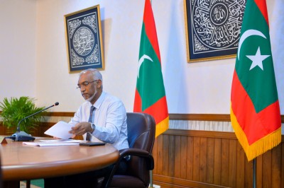 91 ސްޓޭޓުންނާއި 163 ޑެޕިއުޓީ މިނިސްޓަރުން: މަހަކު 10 މިލިއަން ރުފިޔާގެ ހޭދައެއް