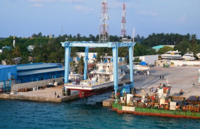 ކަނޑު އުޅަނދުފަހަރުގެ މެއިންޓަނަންސާއި މަރާމާތުގެ ހިދުމަތްތައް މެރިން މާސްޓާ ބޯޓްޔާޑުން