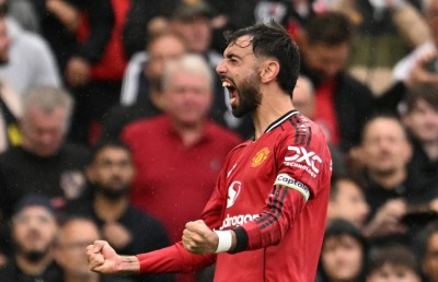 ބްރުނޯ މިފަހަރު ޕެނަލްޓީ ކާމިޔާބުކޮށް ޔުނައިޓެޑަށް ފުރަތަމަ މޮޅު ހޯދައި ދީފި