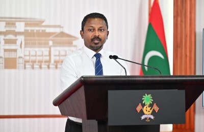 މީޑިއާ ބިލް އަނބުރާ ގެންދަންޖެހޭ ކަމަށް ނުދެކެން: އޭޖީ އުޝާމް