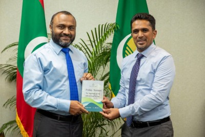 ހުކުރު ޚުޠުބާ އިނގިރޭސިބަހަށް ތަރުޖަމާކޮށް ބިދޭސީންނަށް ލިބޭގޮތް ހަދައިފި