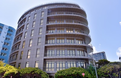 ކޯހާއި ބޮންޑު ފުރިހަމަނުކޮށް ވަޒީފާއިން ވަކިވުމުން 14 ދުވަސް ތެރޭ 7 ލައްކަ ރުފިޔާ ދައްކަން ހުކުމެއް