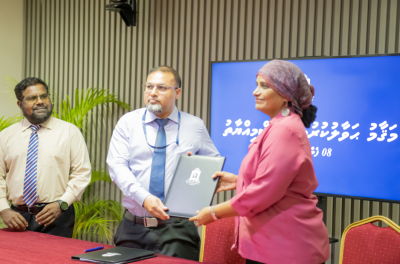 އެމްއެންޔޫގެ ވައިސް ޗާންސެލަރަކަށް އަބްދުއްރަހްމާން މުބާރަކް