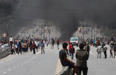 ނޭޕާލުގައި ހަމަނުޖެހުން ހިނގާތީ އެ ގައުމަށް ނުދާން އެދިއްޖެ