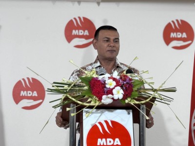 ފަސްވަނަ ދައުރަކަށް ސިޔާމް ކުރިމަތިލެއްވުމަށް ދާއިރާގެ ރައްޔިތުން އެދެފި