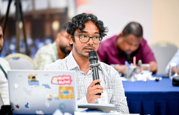 ނޫސްވެރިންނަށް އިންޒާރު ދޭ ކަމަށް ބުނުމުން ކޮމިޓީން އެކަން ބަލަން ފާސްކޮށްފި