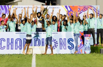 އަރިއުތުރު ކުޅިވަރު ފެސްޓިވަލުގެ ފުޓްބޯޅައިގެ ޗެމްޕިއަންކަން ހޯދައި ތޮއްޑޫ ގޯލްޑް ކަޕަށް