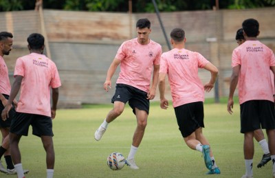 ބަދަލުތަކާ އެކު ލަންކާއަކީ ސަރަހައްދުގައި މިހާރު ވަރުގަދަ ޓީމެެއް: މޯހަން