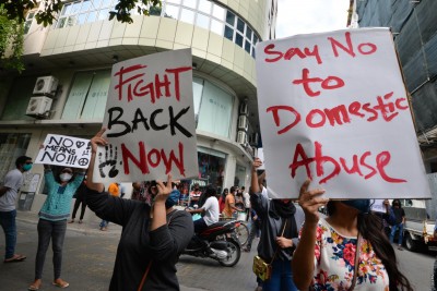 އާޓިފިޝަލް ބީޗުގައި އަންހެނަކަށް އަނިޔާކުރި މައްސަލައެއް ތަހުގީގު ކުރަނީ