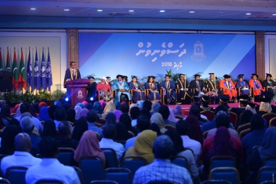 މޮޅަށް ކިޔަވައިގެން ދިރިއުޅުން ބޭރަށް: ރާއްޖެއަށް ޚިދުމަތް ނުކުރަނީ ކީއްވެ؟