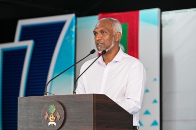 މަޖިލިސް ސަރުކާރަށް ނުދީފިނަމަ ވެރިކަމުގެ ނިޒާމު ބޮއްސުންލުމުގެ ފުރުސަތު ބޮޑު: ރައީސް