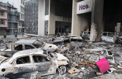 މުޒާހަރާތެރޭ ނޭޕާލުގެ ޖަލުތަކުން 13،500 އަށް ވުރެ ގިނަ މީހުން ވަނީ ފިލާފައި