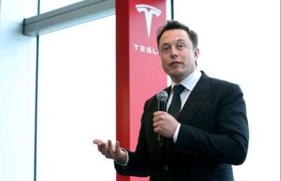 އީލޮން މަސްކް ޓެސްލާގެ 1 ބިލިއަން ޑޮލަރުގެ ހިއްސާ ގަނެފި