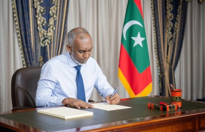 ރައްޔިތުންގެ ހިޔާލު ހޯދުމުގެ ވޯޓު ނަގާ ބިލް ރައީސް ތަސްދީގު ކުރައްވައިފި