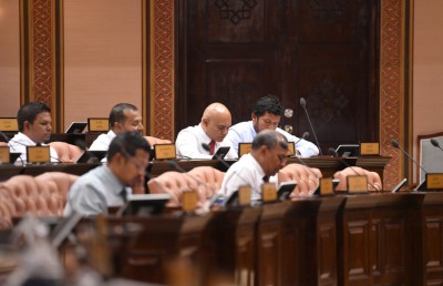 މަޖިލީހަށް ހާޒިރުވީ 11 މެންބަރުން، ޖަލްސާ ނުބޭއްވުނު