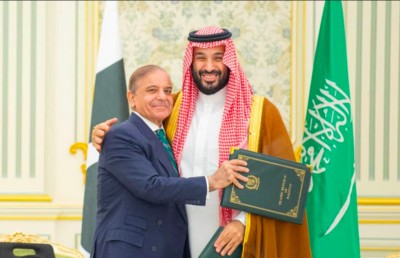 ސައޫދީގެ ހިމާޔަތަށް ޕާކިސްތާނުގެ ނިއުކްލިއާ ހަތިޔާރު ބޭނުންކުރާނެ ކަމަށް ބުނެފި