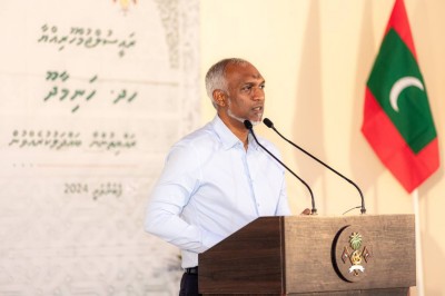 ކުރީ ސަރުކާރުން ހަނިމާދޫ އެއާޕޯޓު ހަވާލުކުރީ މަސައްކަތާ ނުބައްދަލު ބޮޑު އަގެއްގައި: ރައީސް