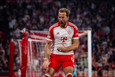 ކޭން އެންމެ ފަހު ވަގުތު ކަމިޔާބުކުރި ލަނޑާއެކު ބަޔާނުން ލެއިޕްޒިގް ބަލިކޮށްފި