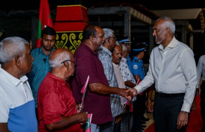 ފެލިދޫން 12 ހެކްޓަރުގެ ބިން ހިއްކައިދޭނަން: ރައީސް