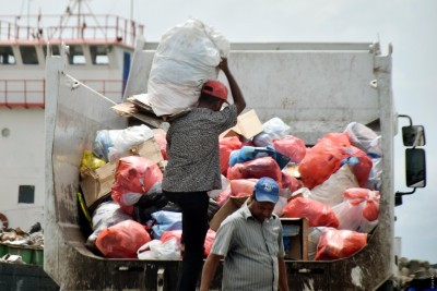 ކުނި އުކާ އާންމު ފަރާތްތަކުގެ އުޅަނދުތަކުން ނަގާ ފީ ވެމްކޯއިން ކުޑަކުރަނީ