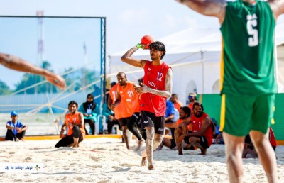 ރާއްޖެގެ ފުރަތަމަ ދެ މެޗުން ލަންކާ އާއި ދެކުނު އެފްރިކާގެ މައްޗަށް މޮޅު