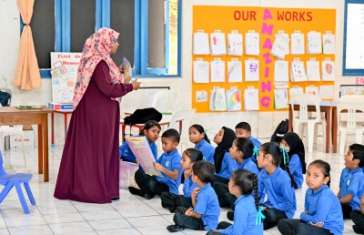 ޓީޗަރުން ލިބުން ދަތި ރަށްރަށުގައި މަސައްކަތްކުރަން އެއްބަސްވާ ދަރިވަރުން ޑިގްރީއަށް ކިޔަވާއިރު ސްޓައިޕެންޑް ދެނީ