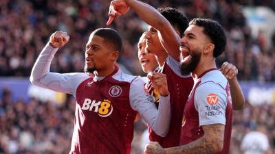 އެސްޓަން ވިލާއިން ނޮޓިންހަމް ފޮރެސްޓް ބަލިކޮށްފި