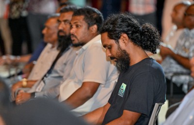 ތިނަދޫން އެދުނީ ޕާކާއި ޖިމަށް ވުރެ ކުރިން ބަނދަރު ތަރައްގީކޮށްދޭން