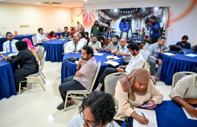 މީޑިއާ ކޮމިޝަނަށް ކުރިމަތިލާން ހުޅުވާލައިފި