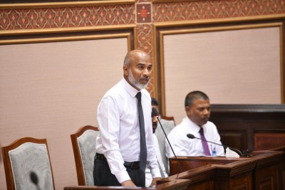 ދިރާސީ އަހަރު ބަދަލުކޮށްފައި އޮތީ ޓީޗަރުންނާއި ބެލެނިވެރިންގެ ވެސް ރުހުން ނެތި: މިނިސްޓަރު